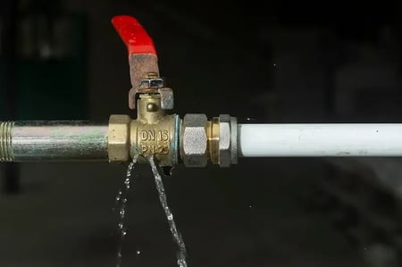 Cracked individual riser leaking water