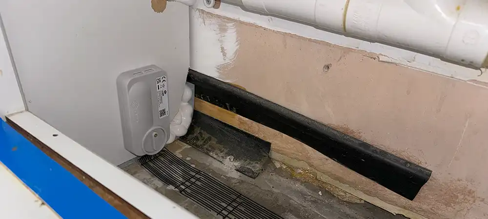 Severn WLD installed under a white PVC pipe